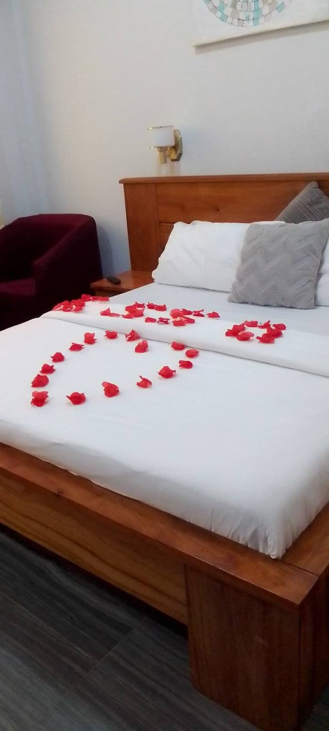 mix_romance-room.jpg